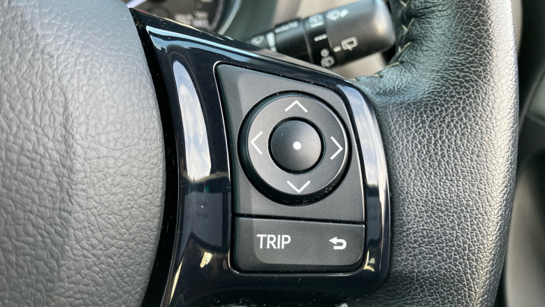 Toyota Yaris 1.5 Hybrid Icon Tech 5dr CVT Hybrid Hatchback